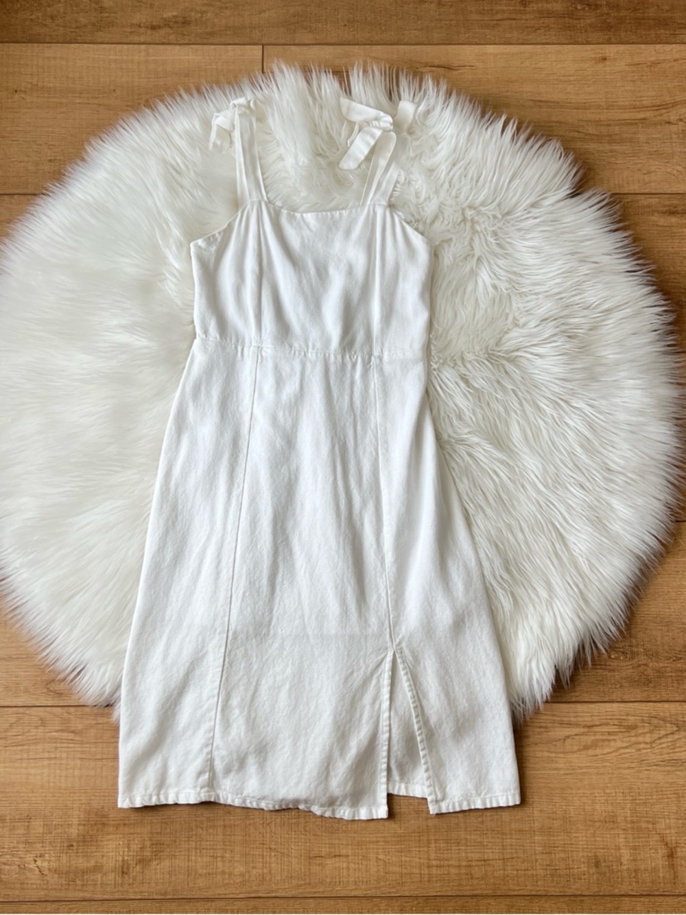 Sleeveless GB Girls Dress Size 10 White Midi With Strap Bow Detail
